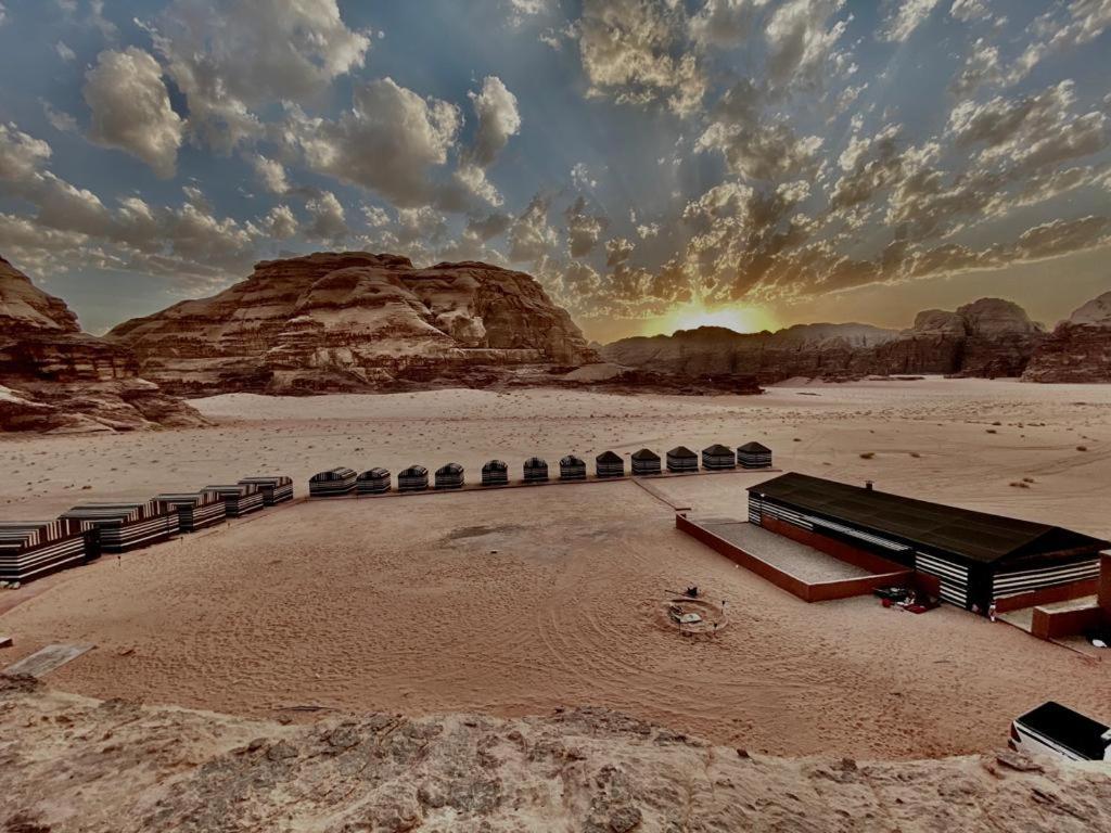 Bedouin Tours Camp Hotel Вади Рум Екстериор снимка
