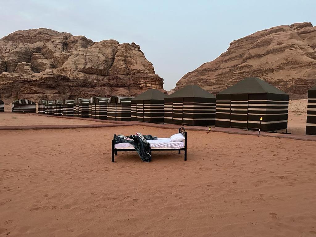 Bedouin Tours Camp Hotel Вади Рум Екстериор снимка
