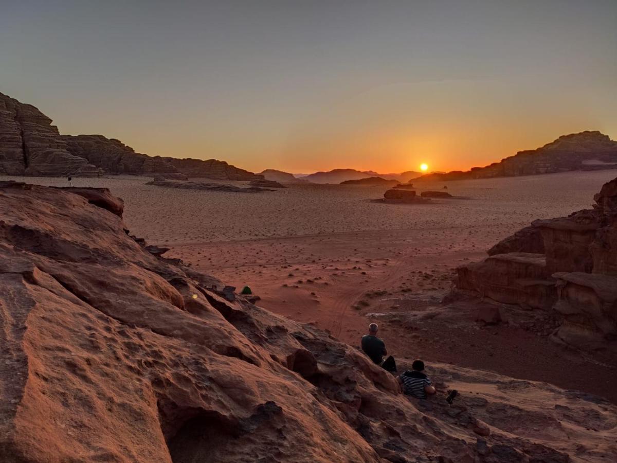 Bedouin Tours Camp Hotel Вади Рум Екстериор снимка